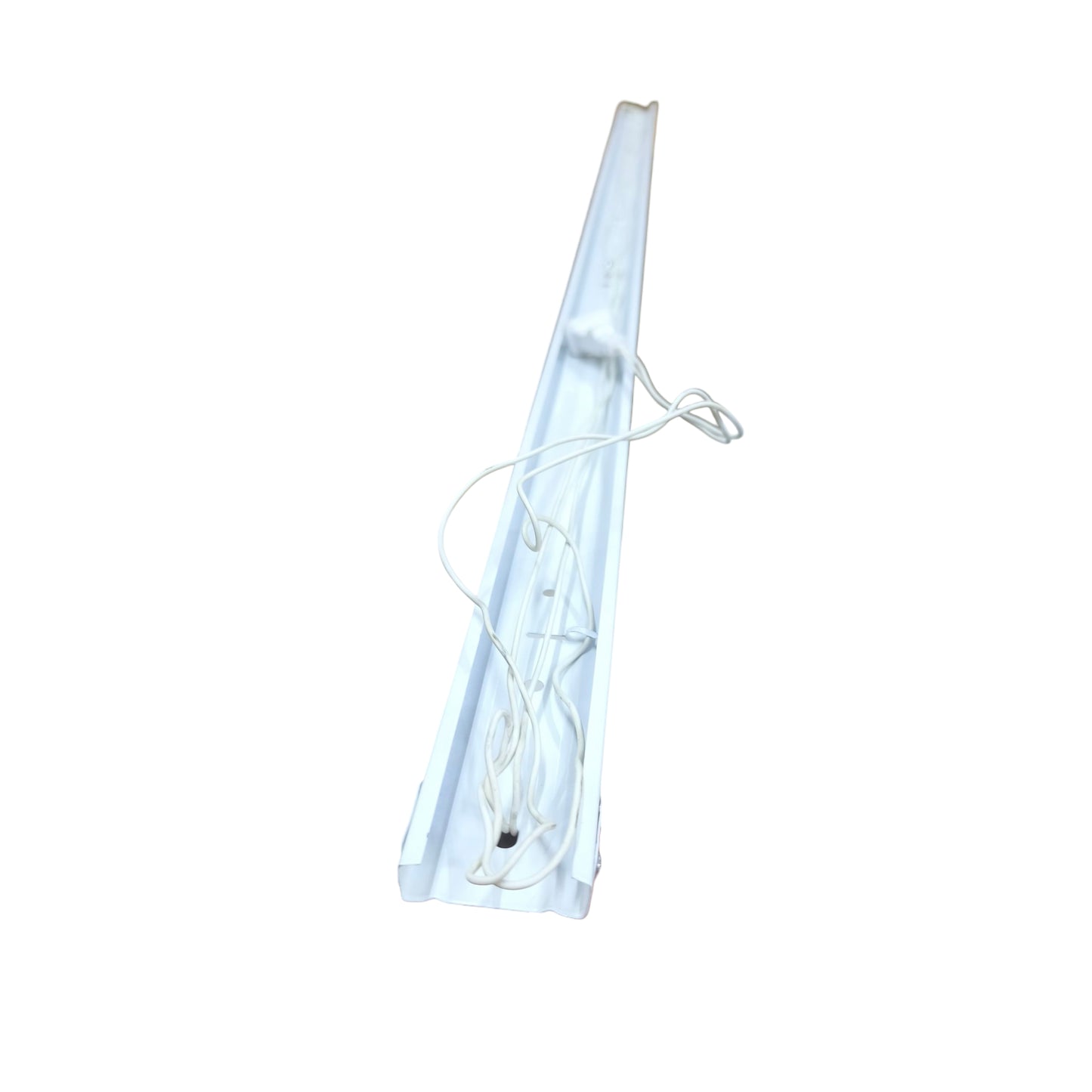 Delta 1x36W/40W Fluorescent Lighting Fixture Open Type 220V with Magnetic Ballast and Starter Holder OT5361MS