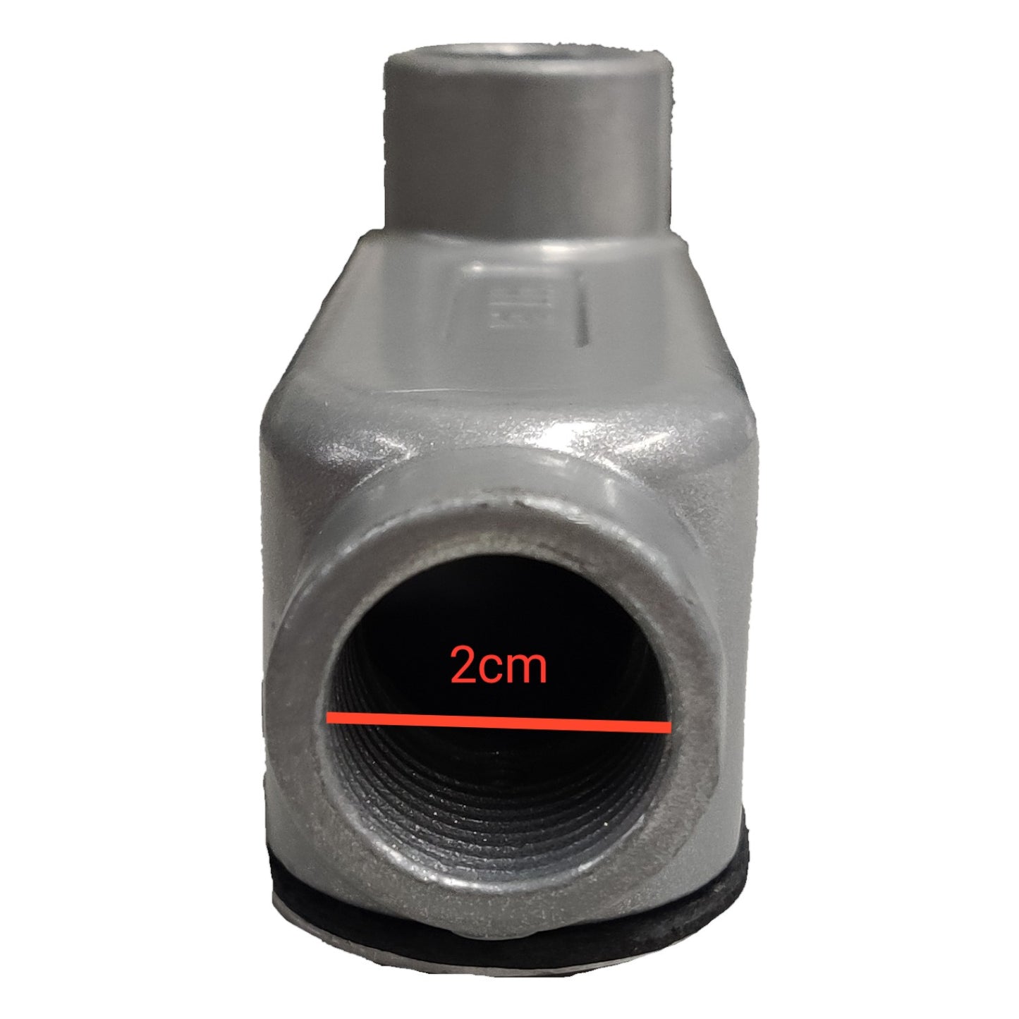 Metal pipe fitting with a 2cm measurement on a white background