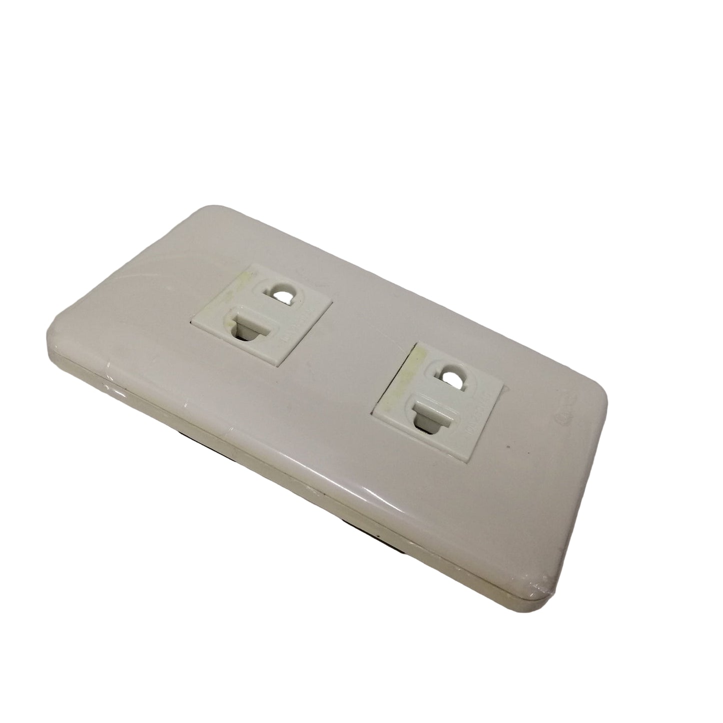 Omni Classis Series 2 Gang Universa Outlet 16A 250V with Plate Cover WEP-102+(WEU-200x2) II