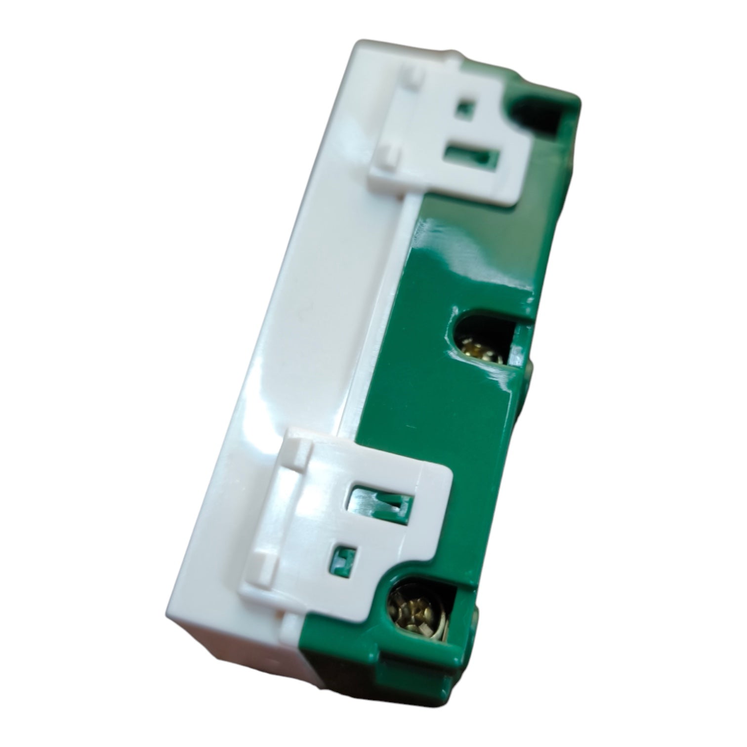 Omni Duplex Universal with Ground 16A 250V Wide Series WWU-402