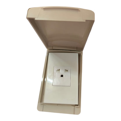 Omni Weatherproof Universal Outlet with Ground 16A 250V WPP-602+WWP-111+WWG-203