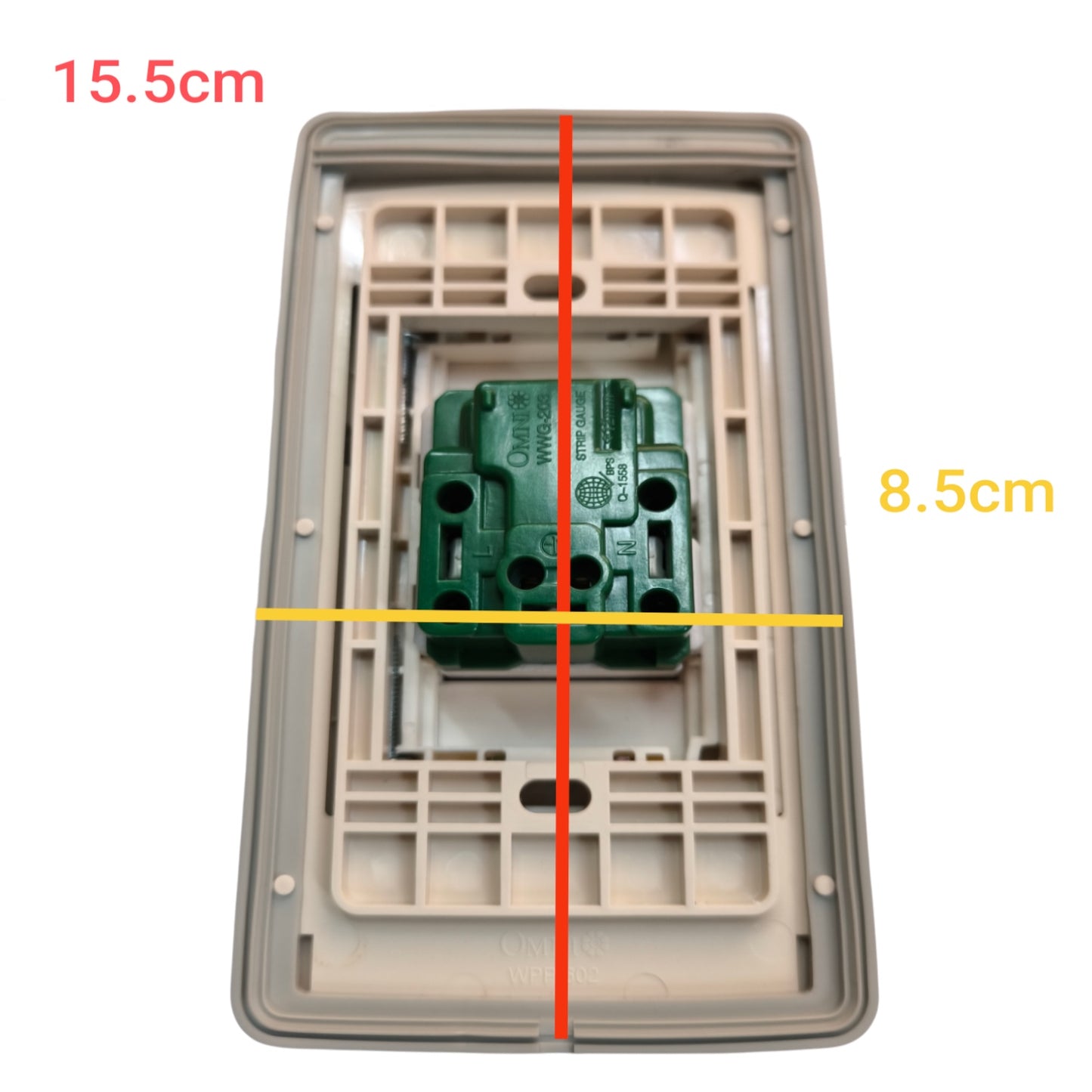 Omni Weatherproof Universal Outlet with Ground 16A 250V with Stainless Plate Cover WPP-602+WWP-111S+WWG-203