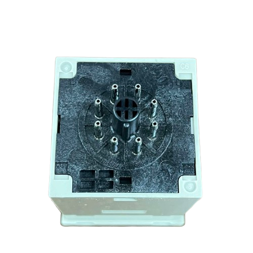 Omron Timer Relay 1.2 Seconds to 300 Hours 8 Pins 220V AC H3BF-N8