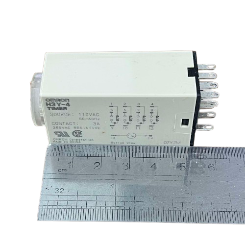 Omron Timer Relay 30 seconds 14 pins 110V AC (H3Y-4)