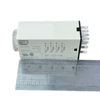 Omron Timer Relay 30 seconds 14 pins 110V AC (H3Y-4)