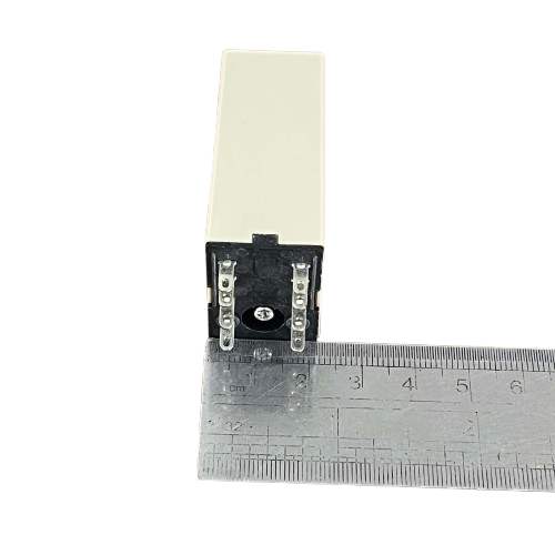 Omron Timer Relay 30 seconds 8 pins 24v DC (H3Y-2)