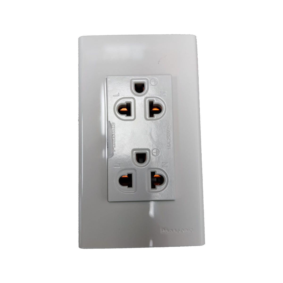 Panasonic 16A 250V Duplex Outlet with Ground and Plate