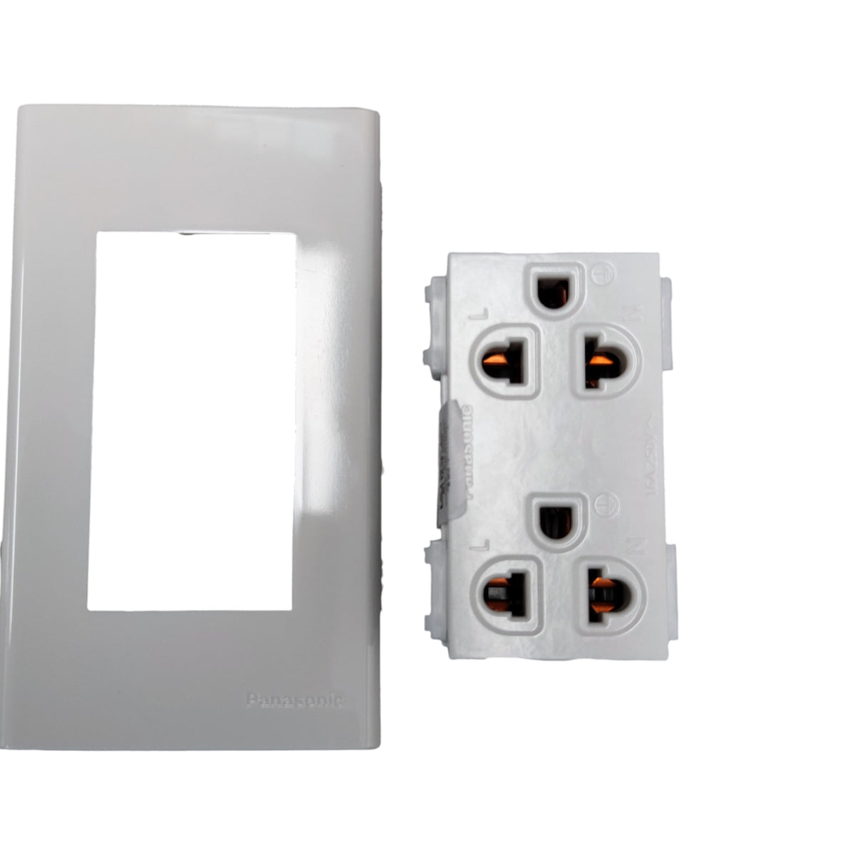 Panasonic 16A 250V Universal Outlet with Ground Plate
