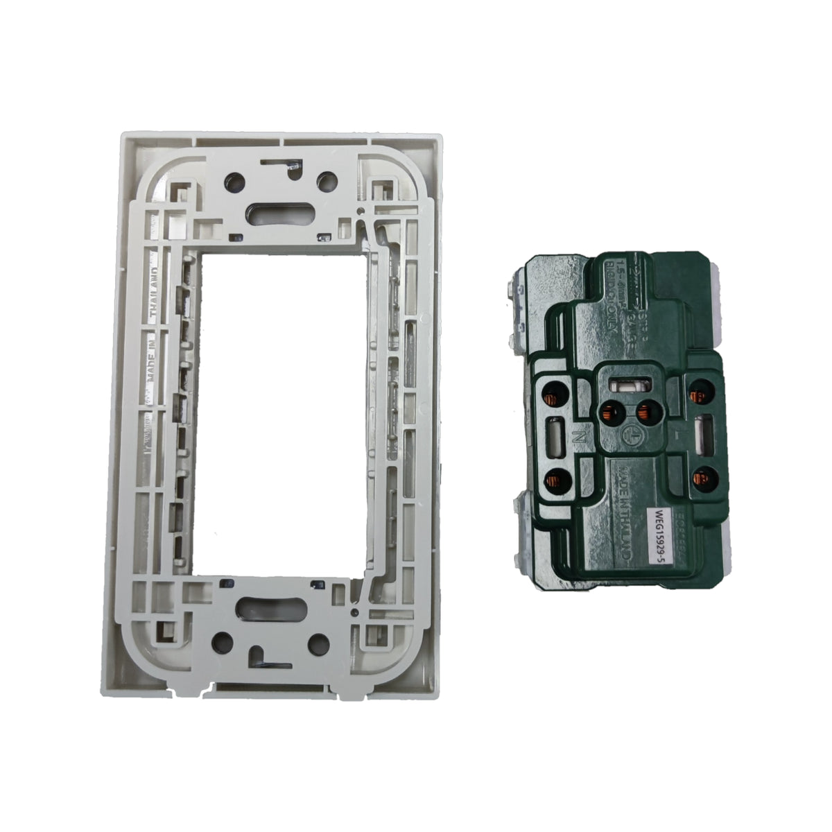 Panasonic 16A 250V Duplex Outlet with Ground and Grounding Plate