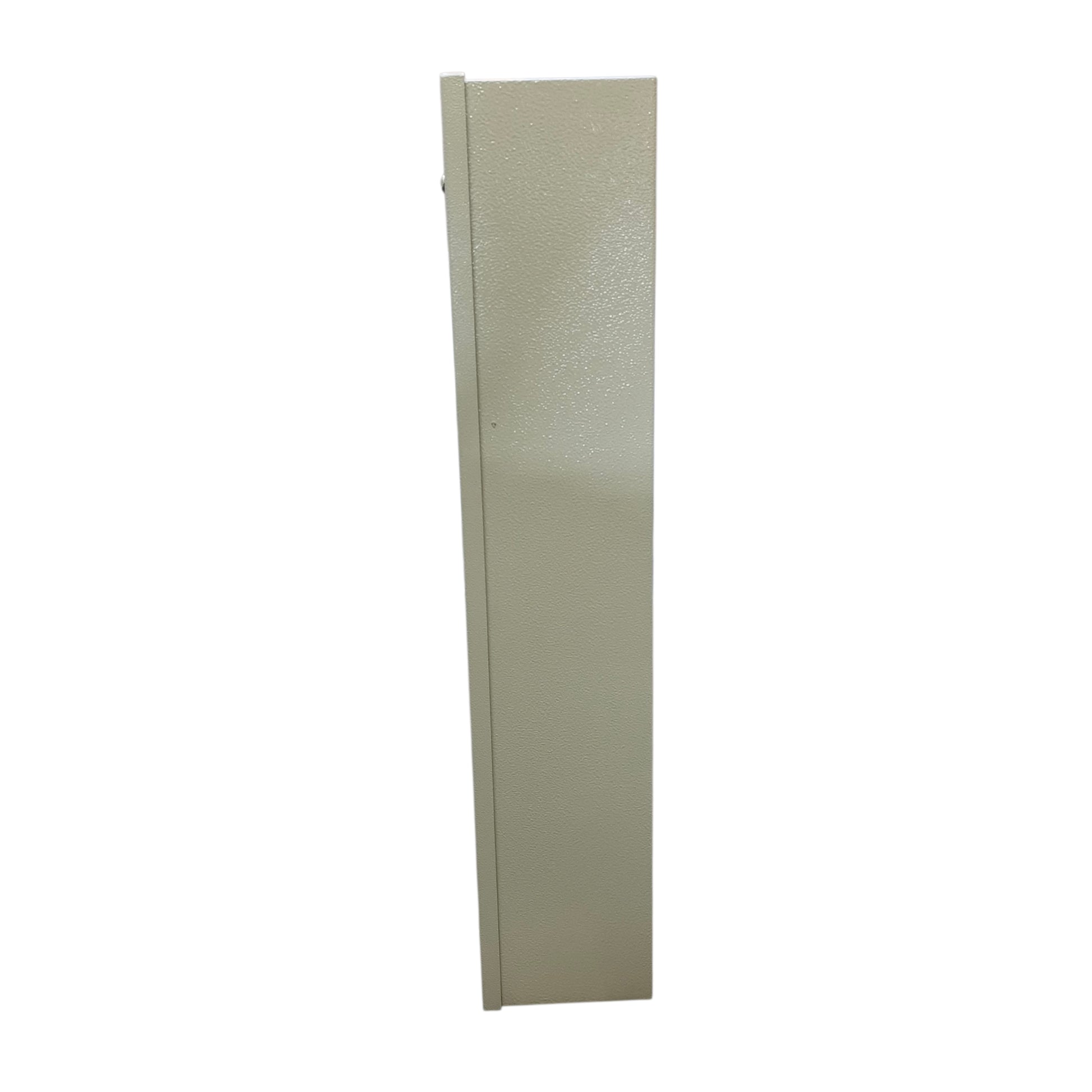 White grooming tool with brand logo on a white background