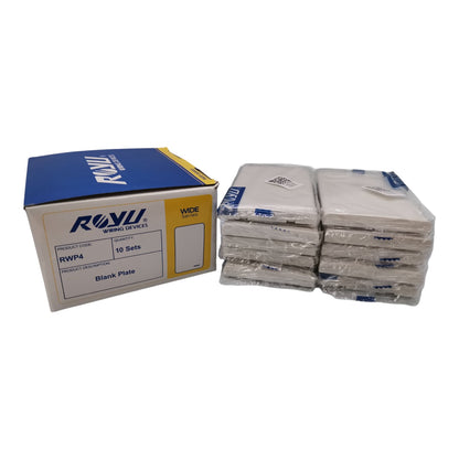 A white and blue box of RUVI WIDE RWP4 Blank Plate envelopes next to stacks of wrapped white envelopes on a white background.