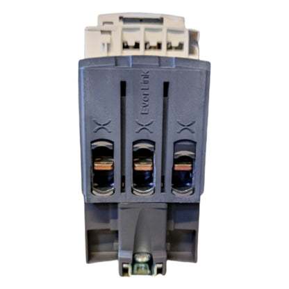 Electrical contactor with 'Everlink' branding on a white background