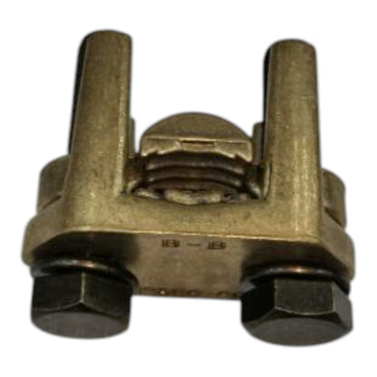 Brass fitting with two hex bolts on a white background Solderless Connector Double Bolt 200mm - 250mm Wire Size Copper 350-500MCM Electx Electrical Supply