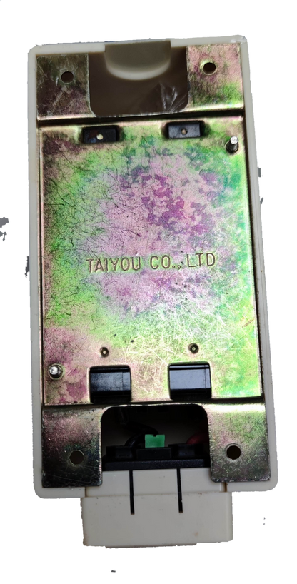 Taiyou Circuit Breaker with Plastic Enclosure and Universal Outlet 60A