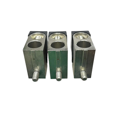 Schneider Mechanical Lugs 2 x 35-240mm Lug Holes for EZC400N Ampere Frame NSX400/630