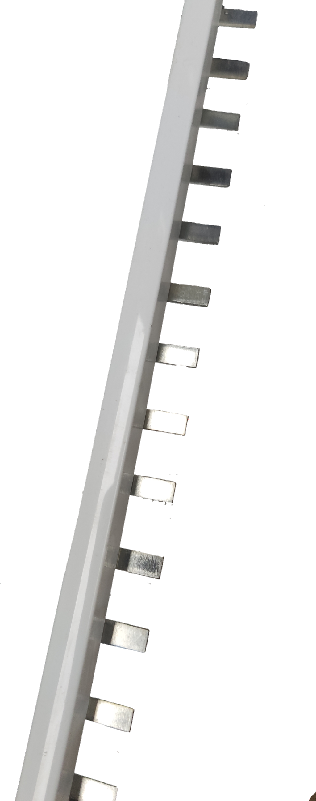 Electx Electrical Supply Bus Bar 16 Pins 2 Pole Single Phase with metal connectors on white strip