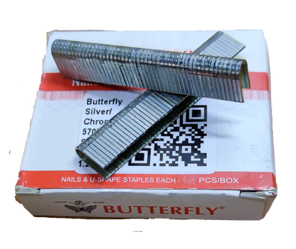 Butterfly 500pcs box staple wires silver chrome staple strips displayed on white red Butterfly box for staplers