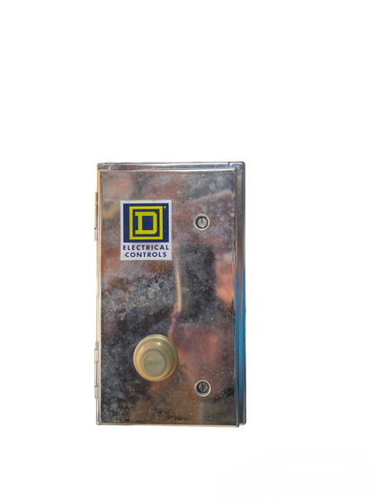 Square D Magnetic Starter Nema Size 0 280V 3 Phase 3HP metal electrical control switch box