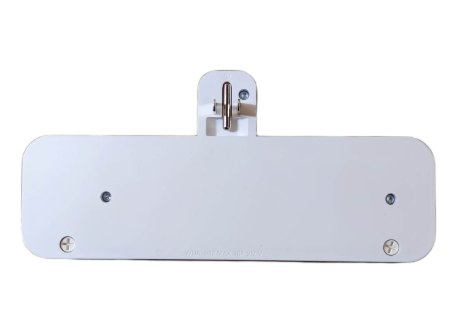 Omni Universal Adapter with Switch WUA-042 Omni 10A 250V 4 Gang Universal Outlet