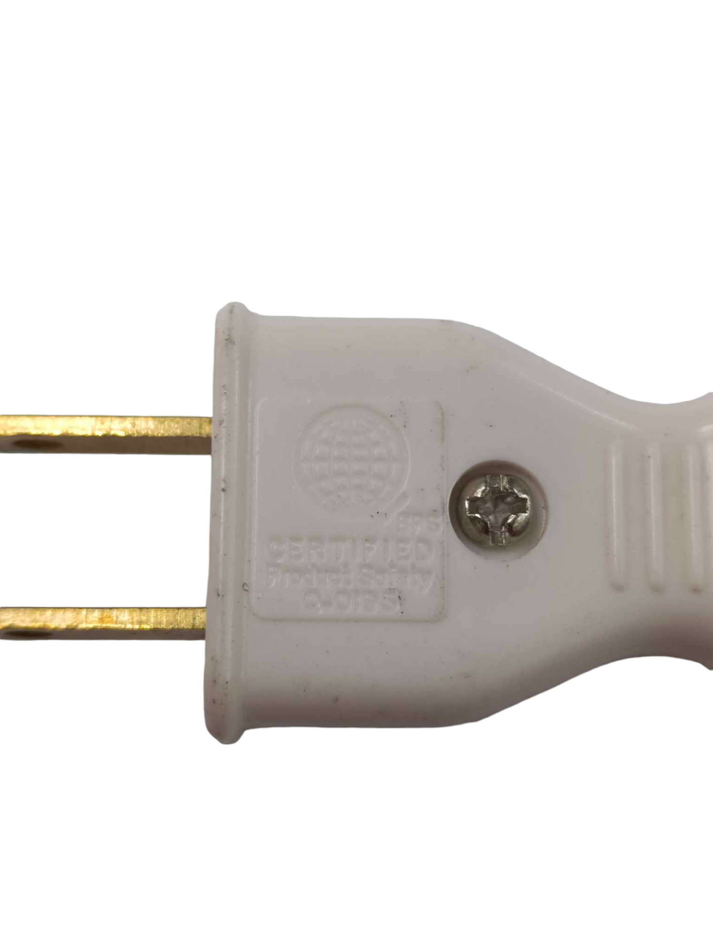 Eagle 15A 220V plug PP-108 with durable white housing and gold-plated prongs for stable connections
