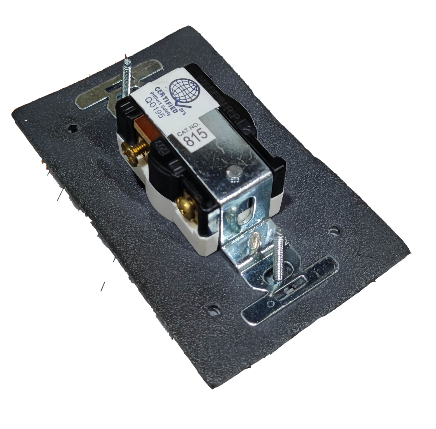 Eagle 20A range outlet with weatherproof cover designed for outdoor power connections