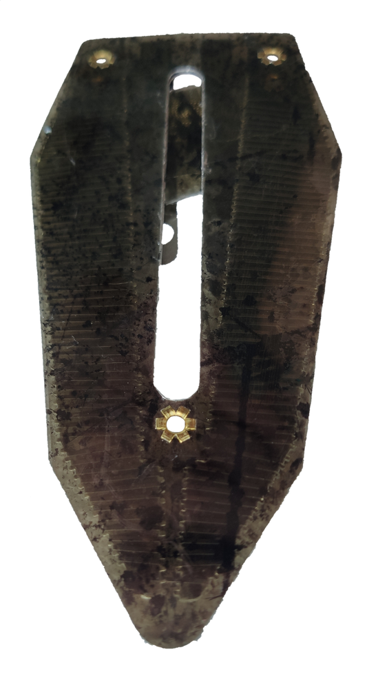 Eagle 550-600W iron heating element base plate with precise slots for efficient heat distribution