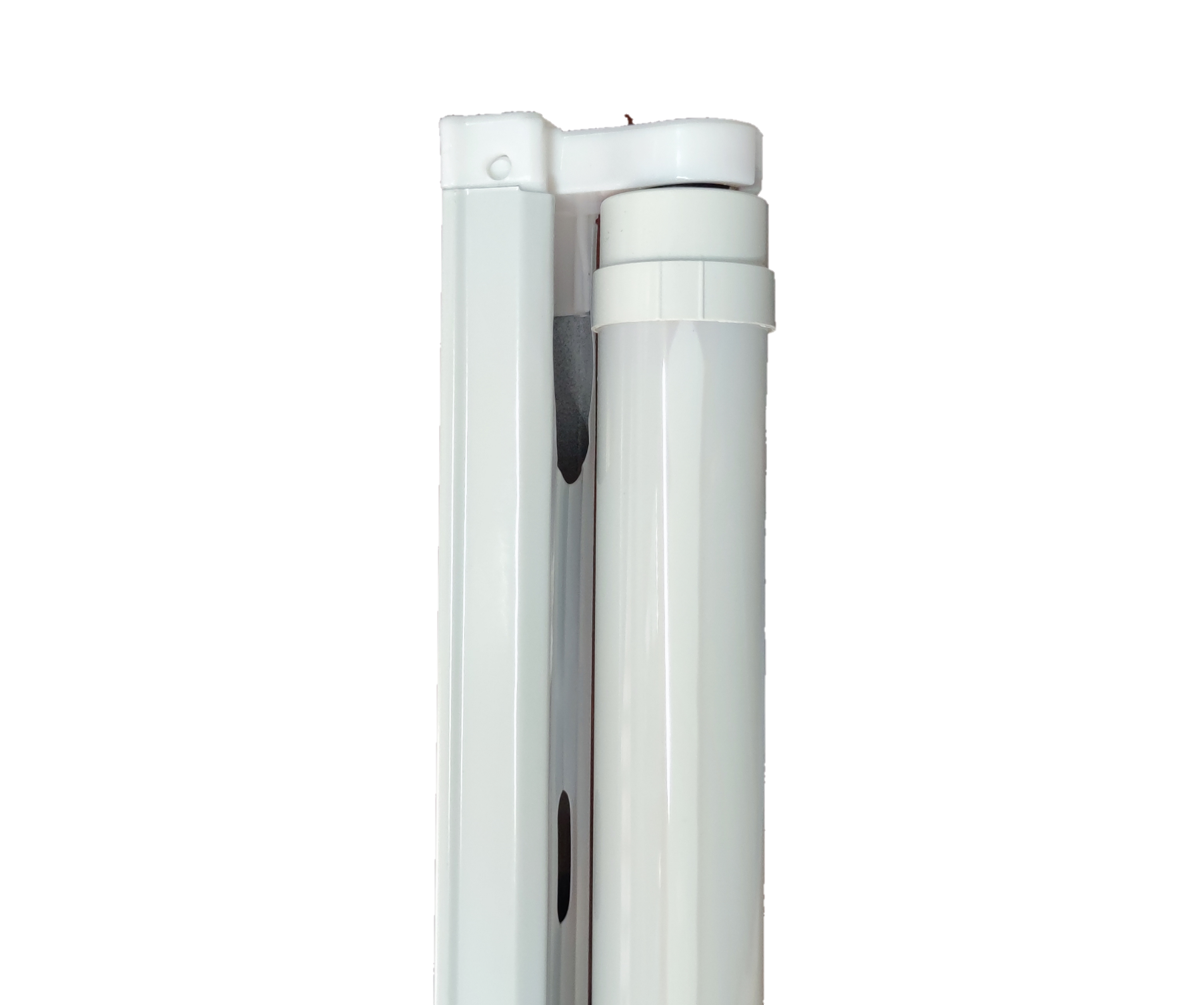 Ecolum 9W T8 LED tube light with fixture in white for energy-efficient lighting solutions