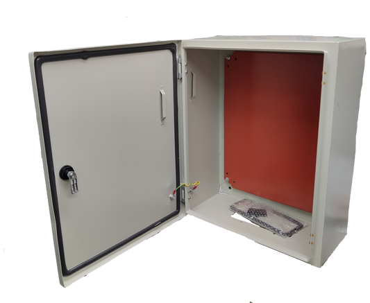 Grippes electrical enclosure box 600x500x200 with secure locking and removable interior panel