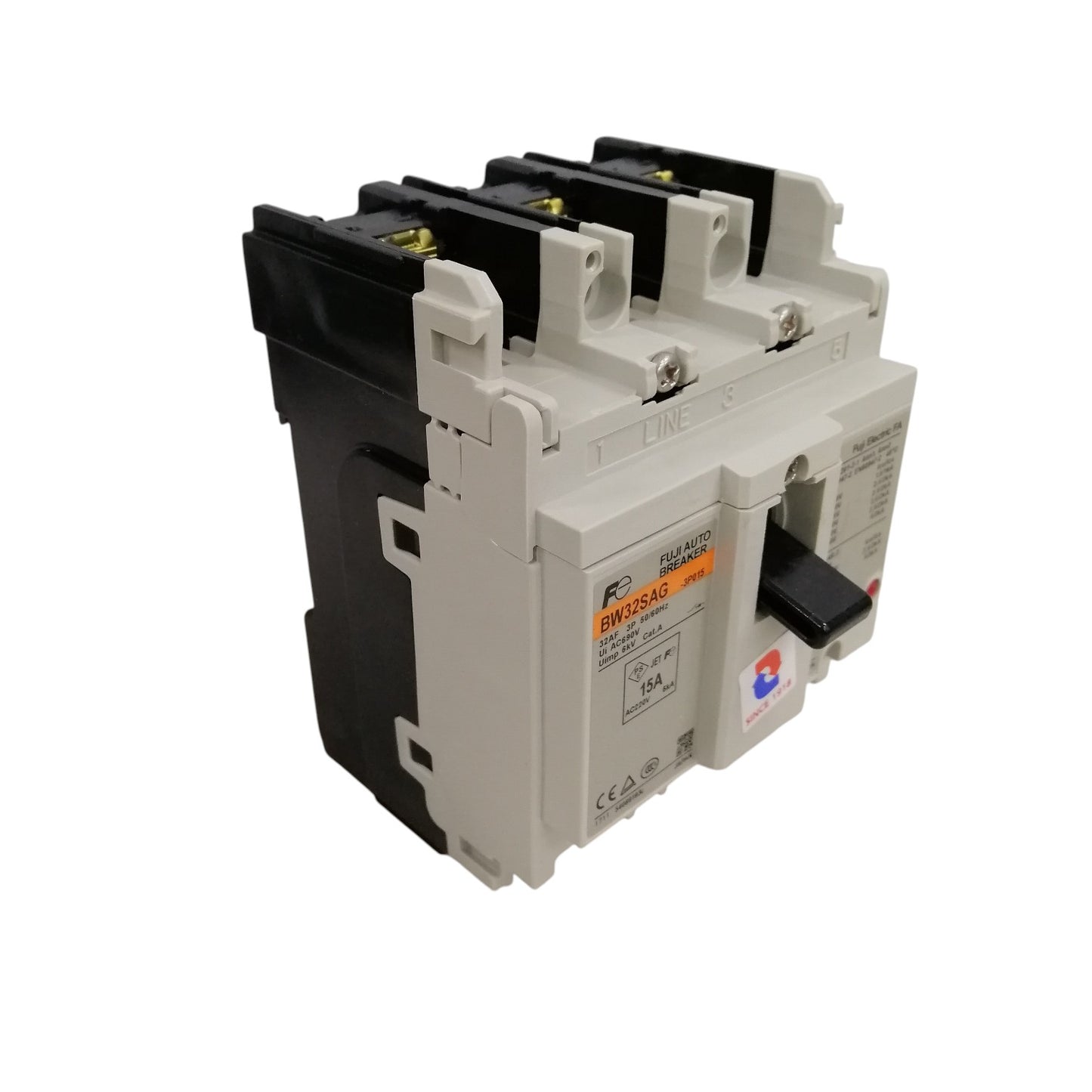 Fuji MCCB 15 amp 3 phase circuit breaker BW32SAG-CE 15A 3Pole for reliable electrical safety