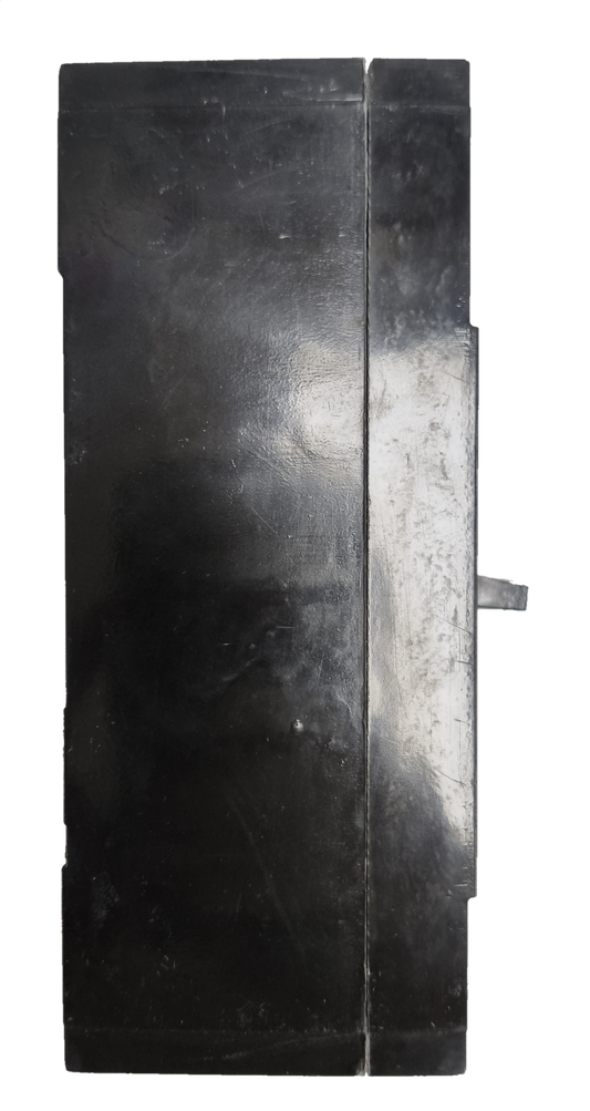 GE 125A Circuit Breaker 3 Pole 220V black electrical component with metal side lever