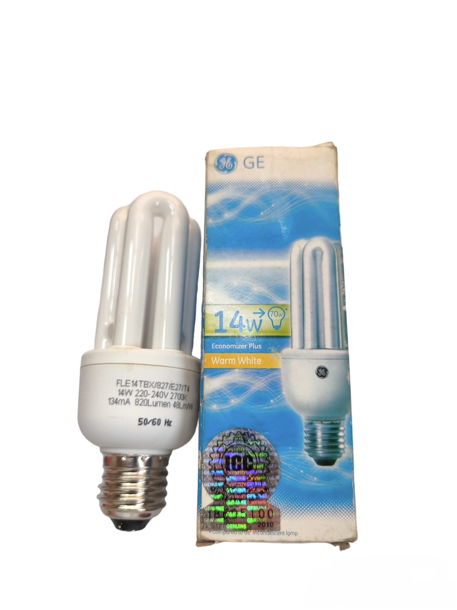 GE 14W CFL Warm White E27 220V compact fluorescent bulb with packaging showing bulb image