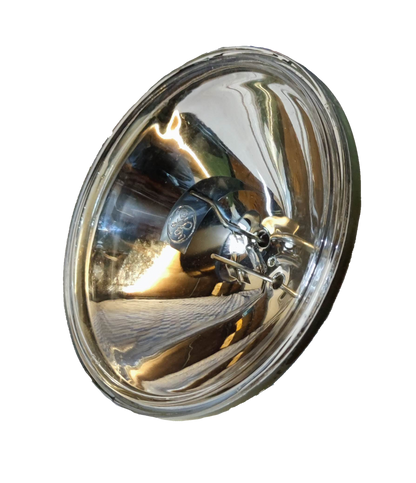 GE sealed beam spotlight 28V 250W with a reflective chrome finish for bright illumination