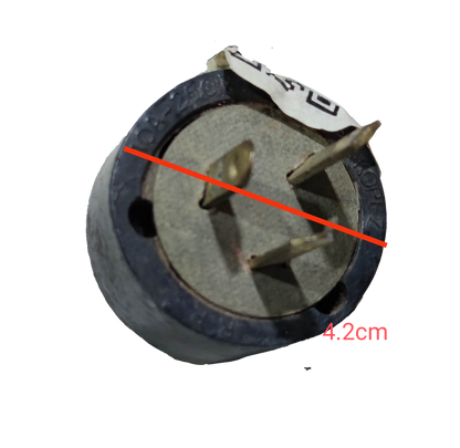 Kopez 10A 220V range plug with three metal prongs and round black base measuring 4.2 cm