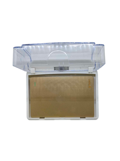 Grazen 16A outdoor electrical switch 220V in a clear protective case for outdoor safety