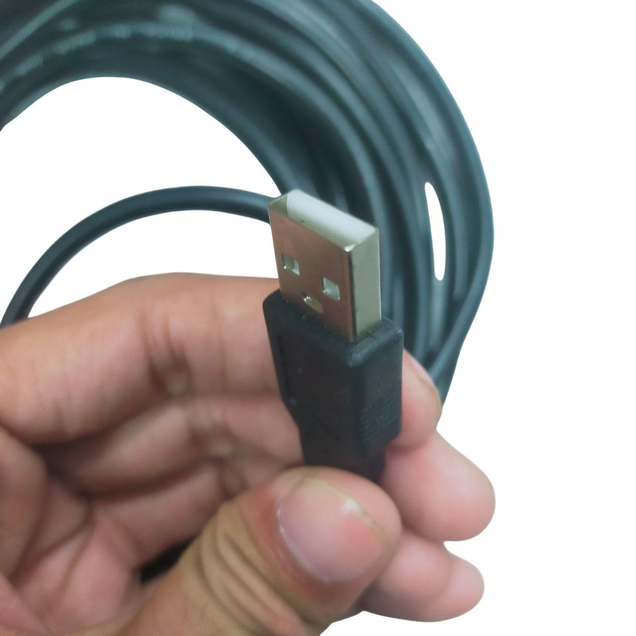 High speed USB mini cable durable held in hand, perfect for fast data transfer and charging