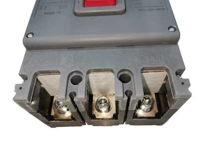 Himel 400A Industrial Circuit Breaker 3 Pole 35Kaic with metal connectors and gray casing