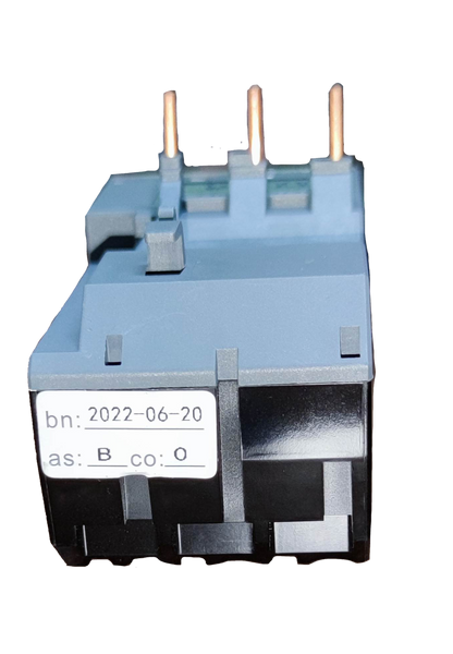 Himel Overload Relay 17-25A power point with three copper terminals and black base