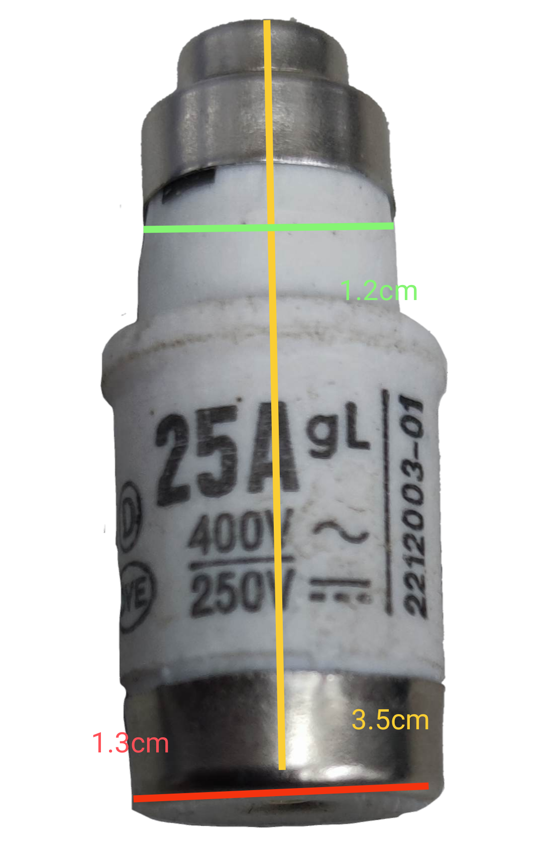 China made industrial fuse 25 amp 400 volt with white ceramic body and metal end caps
