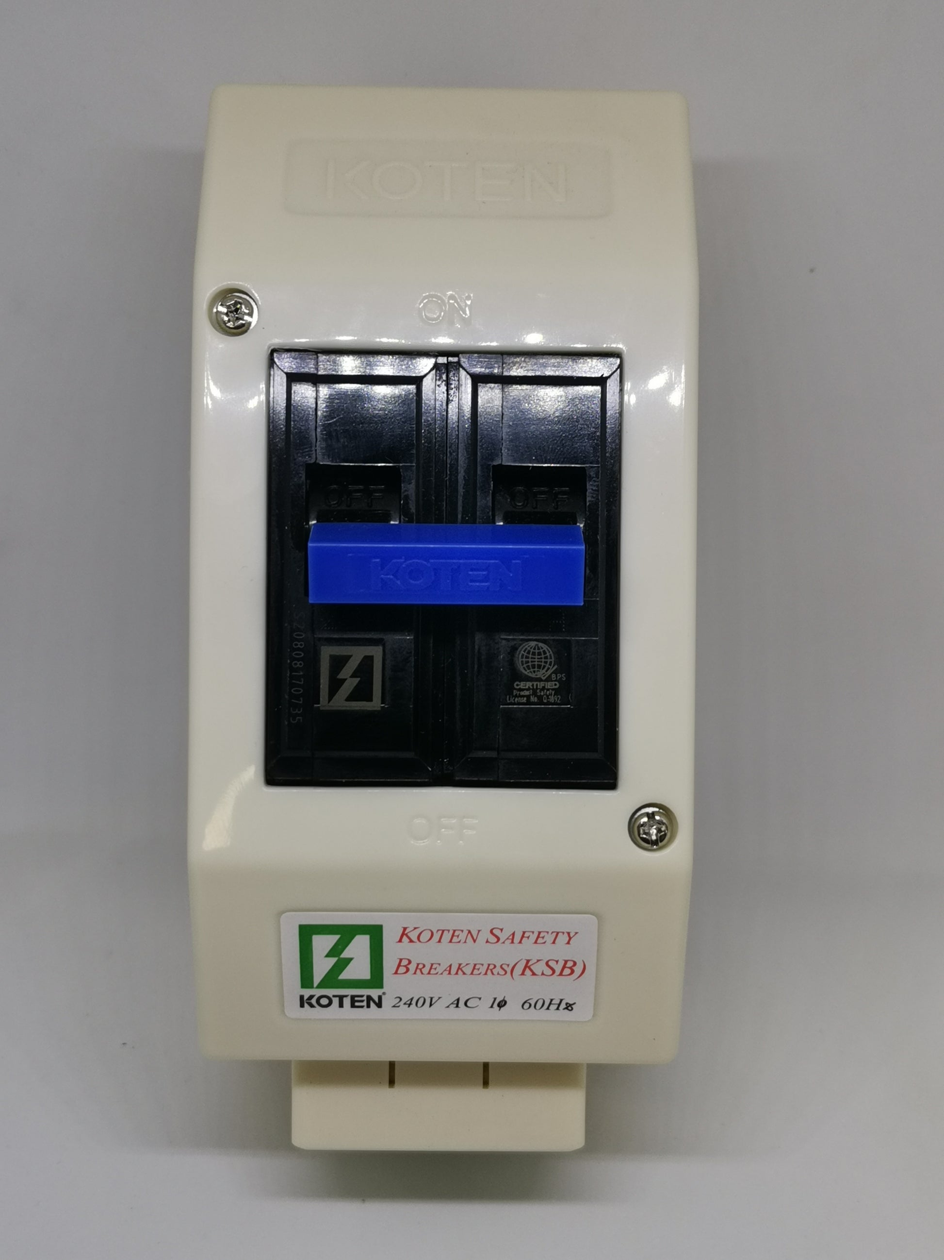 Koten 15A circuit breaker with outlet in white housing for electrical safety and protection