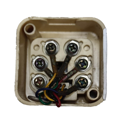 Modular telephone jack box RJ11 6 pins with internal wiring for reliable connections