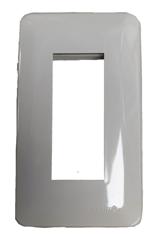 Omni 3 gang wall plate in white for power points switches and plugs