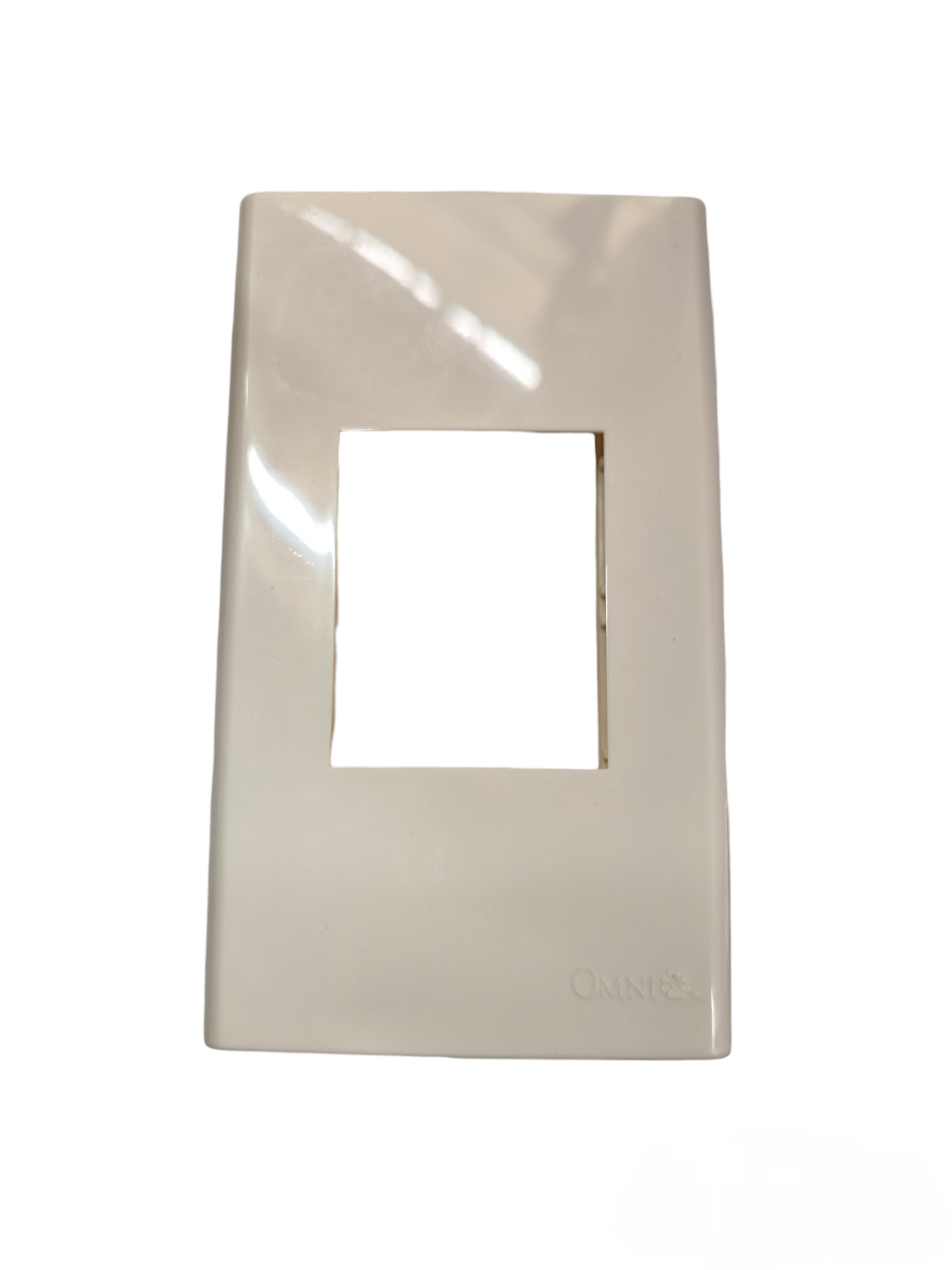 White Cover Wide Series Omni WWP-111 wall plate for power points switches and plugs