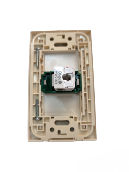 Ethernet network outlet Omni WWP-110 with mounting frame for easy installation in walls