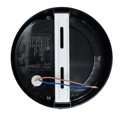 Omni warm white outdoor LED wall lamp 220V mount base with wiring for easy installation