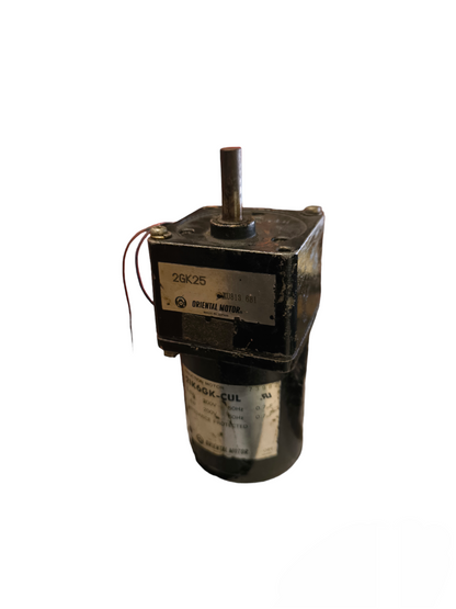 Oriental Motor Motor Induction Motor 5.5W 200V electrical component with shaft and wiring