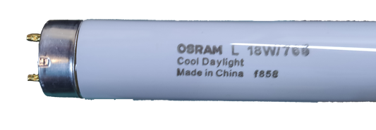 Osram 18W T8 fluorescent tube daylight ideal for bright lighting in indoor spaces