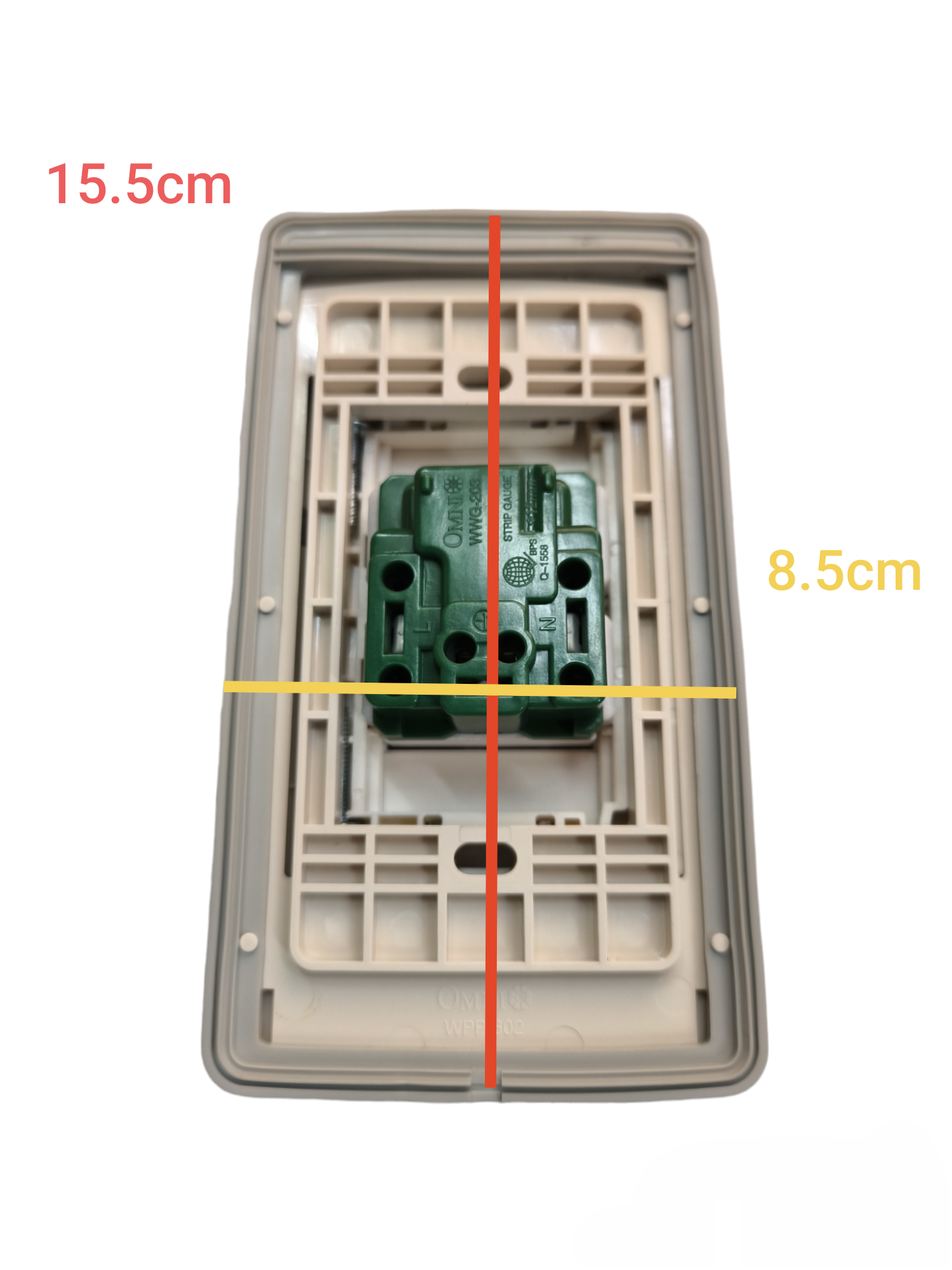 Omni outlet with ground 16A 250V with stainless plate showing back view and dimensions 15.5cm by 8.5cm