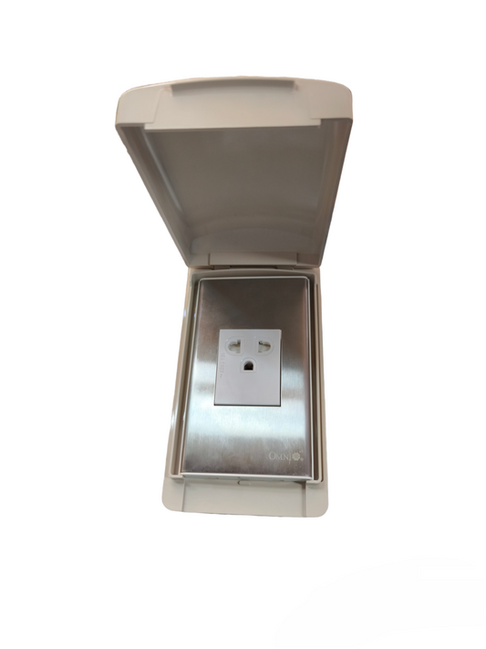 Omni outlet with ground 16A 250V with stainless plate enclosed in a protective cover