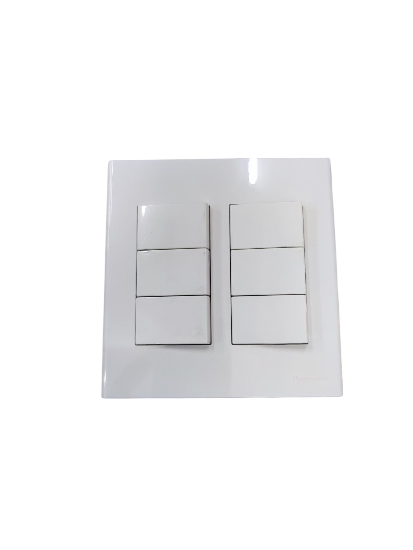 Panasonic 6 gang 4 way switch in white finish for controlling multiple lights