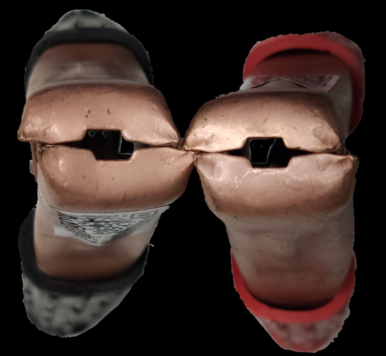 Panther 100A battery clips in black and red with strong copper clamps for electrical circuitry